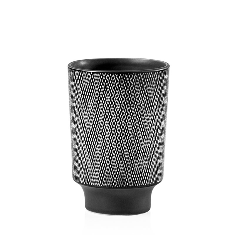 Vase de table effilée en céramique Hypatos, H 6,75 po x l 4,5 po x P 4,5 po, Blanc