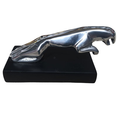 Dakisha Figurine / Sculpture Decorative Object