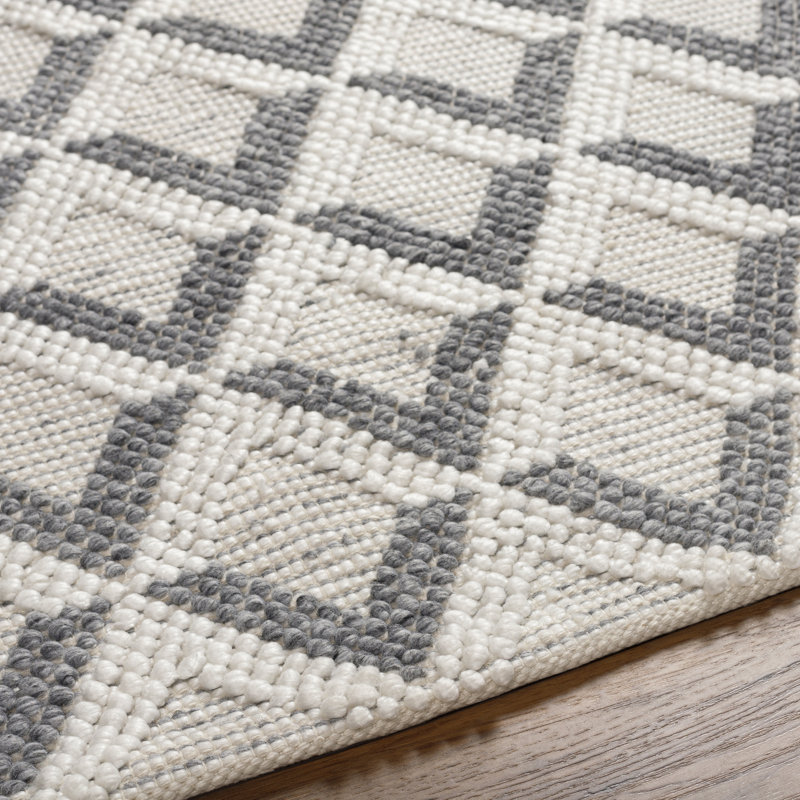 Geometric Area Rug in Beige, Runner 2'6" x 8'