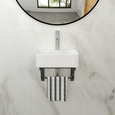 Lavabo de salle de bain mural rectangulaire en céramique 16 po x 12 po avec barre à serviettes noire et trou pour robinet
