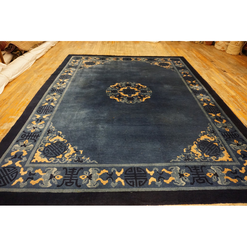 Hand Knotted Wool Area Rug in Blue