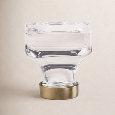 Glacio 1 3/8" Length Square Knob