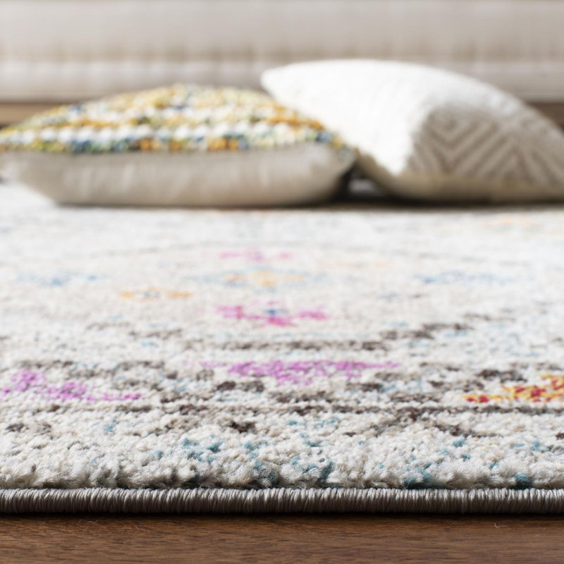 Americus Oriental Area Rug, Rectangle 66 x 122cm