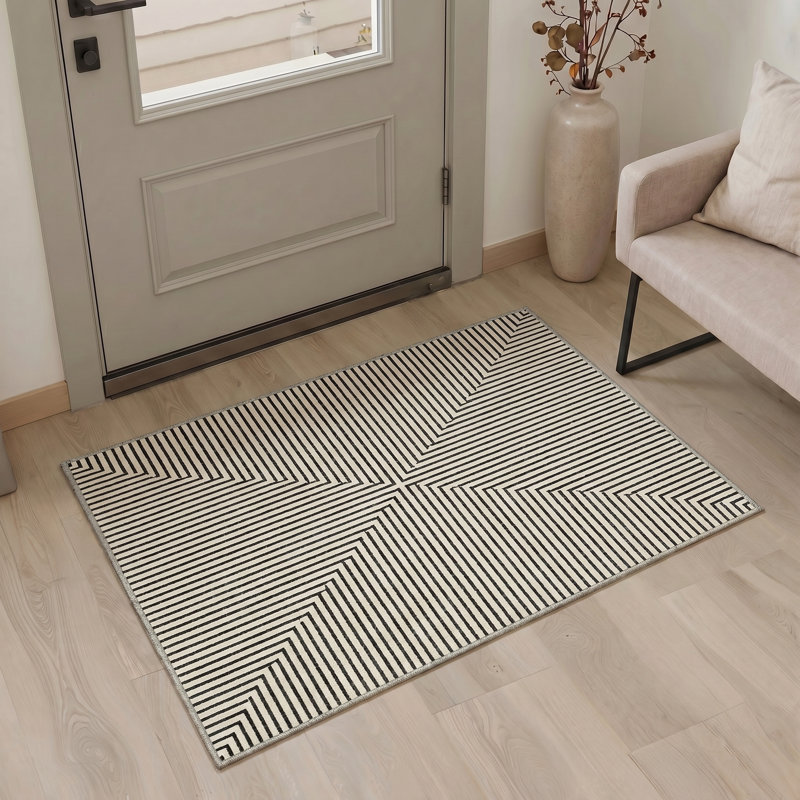 Tapis d'intérieur / noir Coady Aura, Rectangle 84 po x 60 po