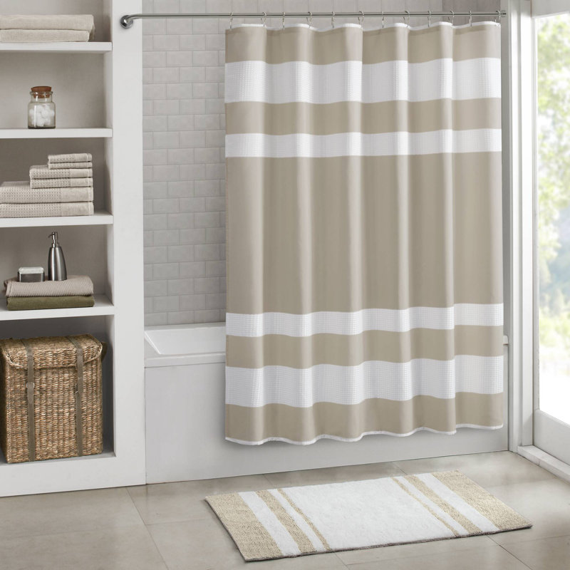 Rideau de douche Spa Waffle Taupe 72 x 78 po avec traitement 3M, Pes, H 78 po x l 72 po