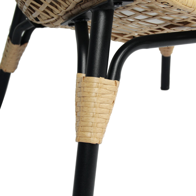 Fauteuil à œufs avec coussin en rotin PE