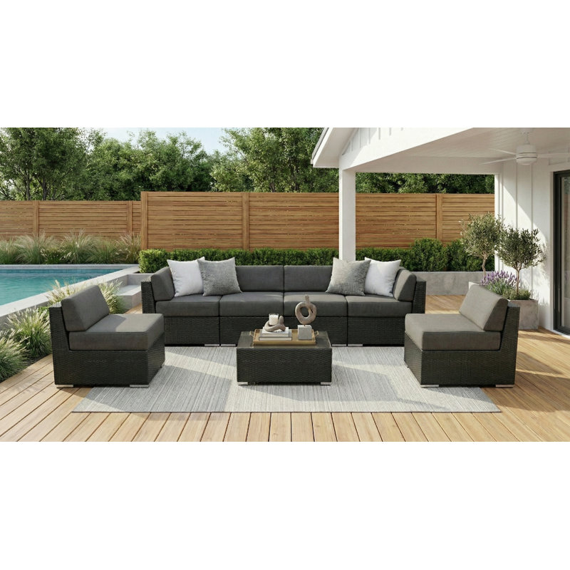 Canapé modulaire d'extérieur 6 places avec coussins Rainshield de 6 po - sans assemblage, Sunbrella taupe