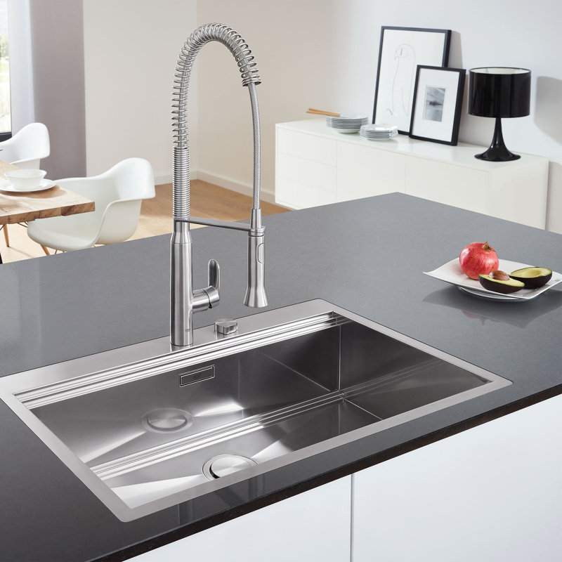Robinet de cuisine semi-professionnel à poignée simple avec accessoires K7®, SuperSteel Infinity