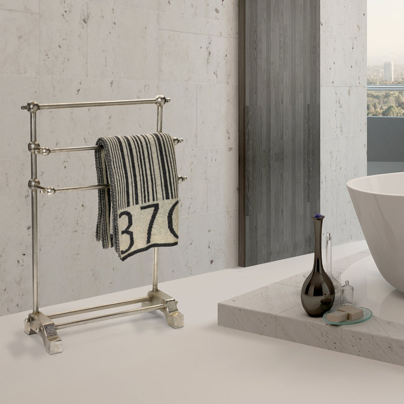 Porte-serviettes sur pied lynette