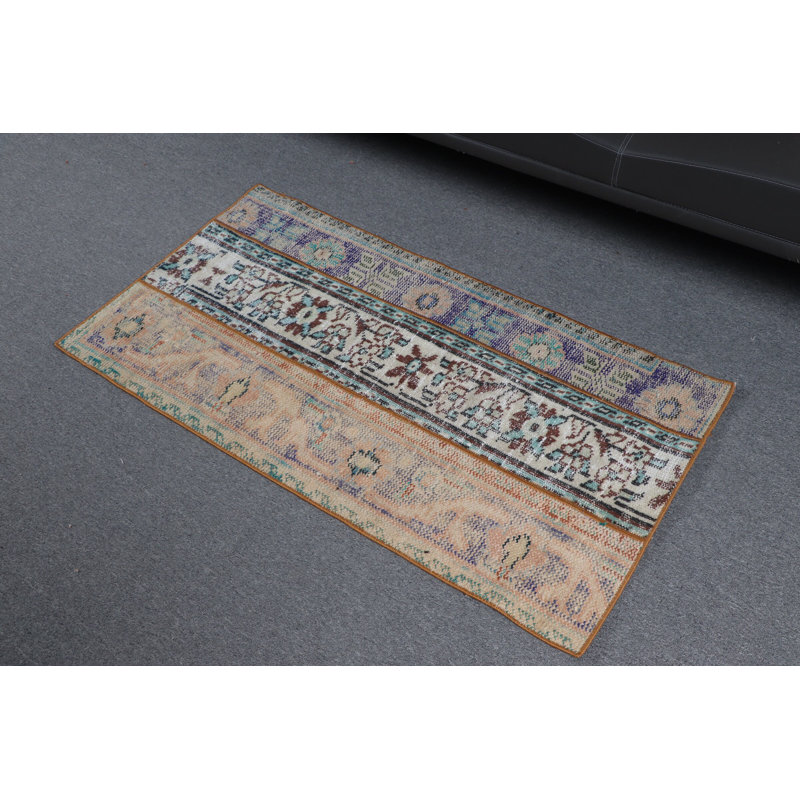 Tapis turc Boho de style patchwork idéal pour le salon et la salle de bain avec motif oriental floral