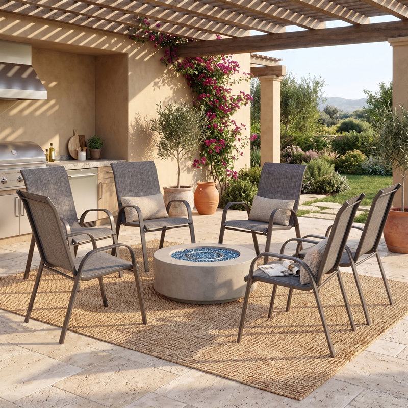 Fauteuils de salle à manger d'extérieur empilables gris de 96 cm de hauteur, avec revêtement en textilène respirant et structure en fer.