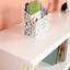 Bibliothèque blanche / To Keep 'Room Organized, plusieurs casiers, casiers en bois d'ingénierie pour couvertures