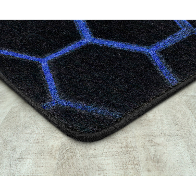 Geometric Machine Tufted Nylon Rug, Round 5'4"