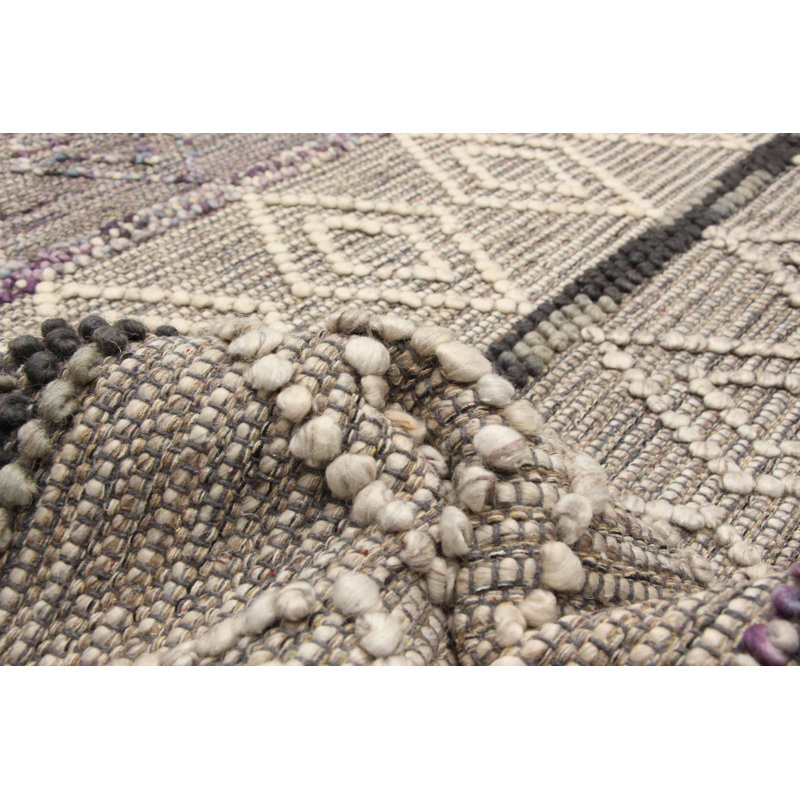 Tapis unique 6 pi x 8 pi 9 po Cvetka