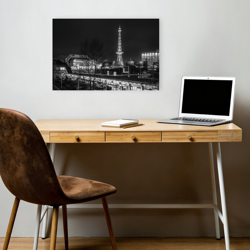 «Berlin Radio Tower Night Modern Abstract Architecture City», reproduction d'art murale, H 12 po x l 18 po