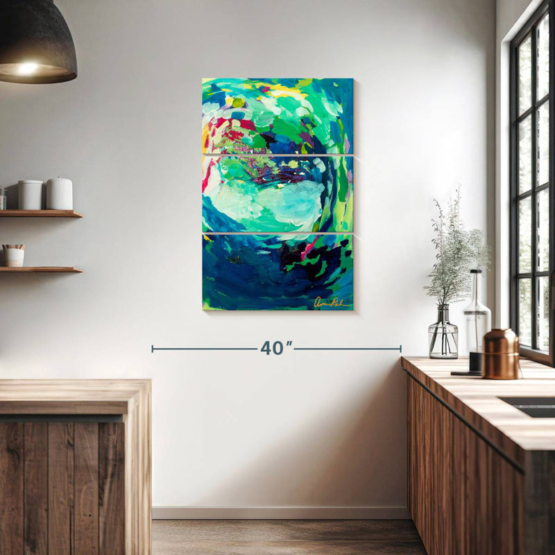 Avery Calico, 38" H x 24" W