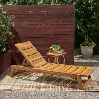 Chaise longue inclinable avec table en acacia 78,75 po Curtis