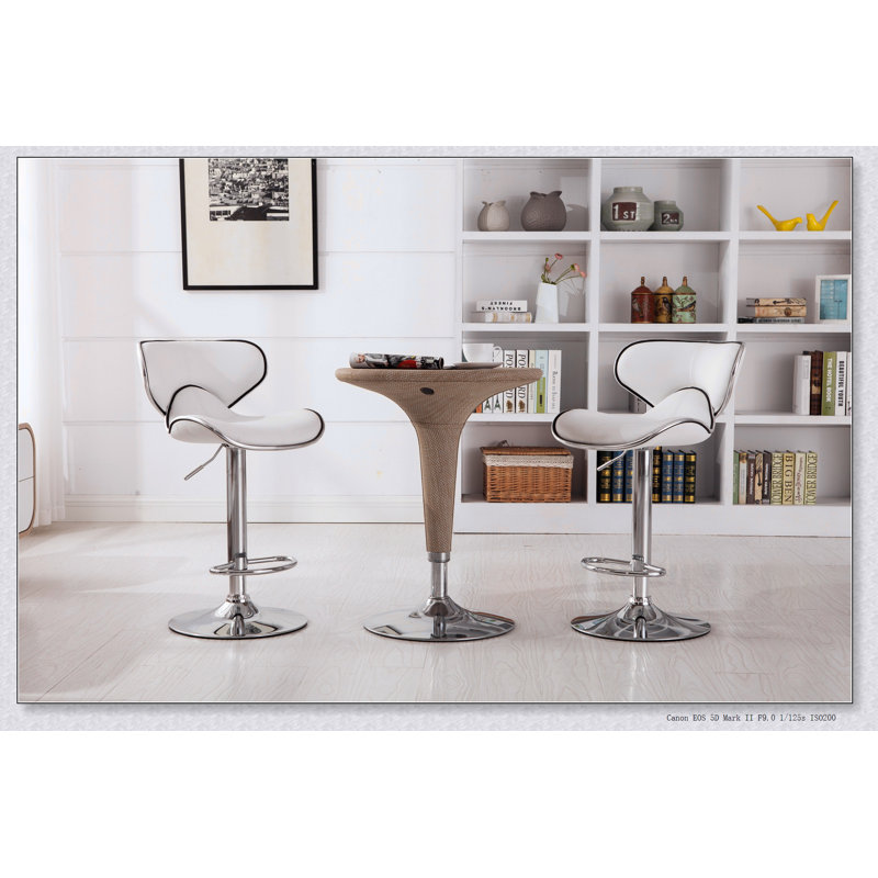 Ensemble de 2 tabourets pivotants réglables Masaccio avec base chromée Airlift, Blanc