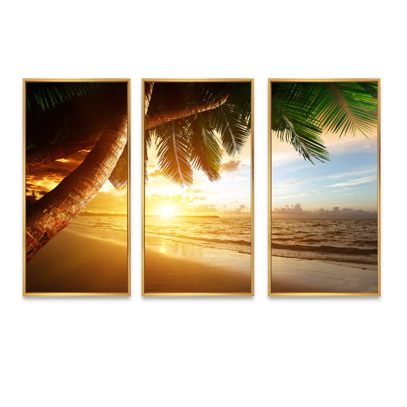 Beautiful Beach Under Palms - Sea & Shore, ensemble de 3 toiles murales encadrées, H 32 po x l 48 po x P 1 po