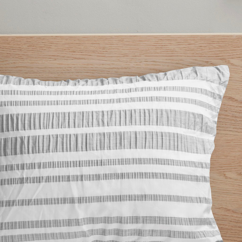 Ensemble de housse de couette à rayures grises Endellion de Gracie Mills, Édredon pour lit double / grand lit + 3 pièces s