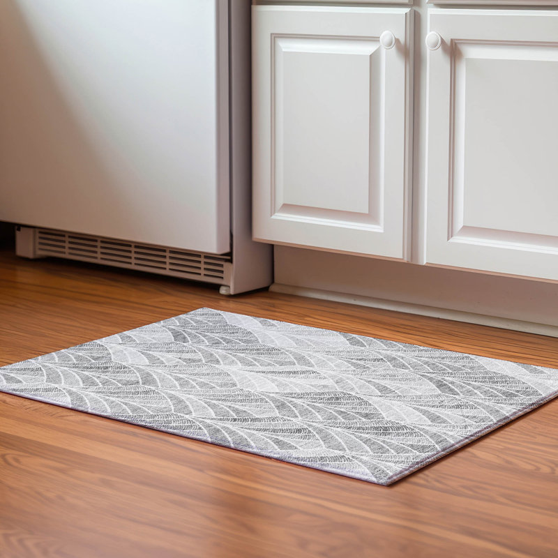 Premium Machine Washable Prisco Gray Rug, Rectangle 1'8" x 2'6"