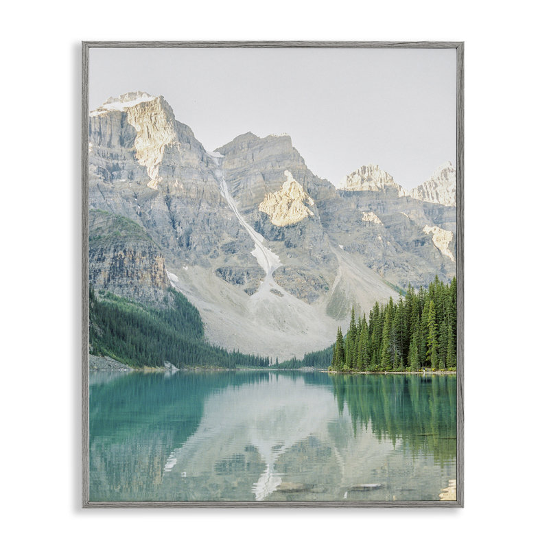 Art de giclée lac de montagne réfléchissant par Justine Milton, Estampe numérique Farmhouse, H 14 po x l 11 po
