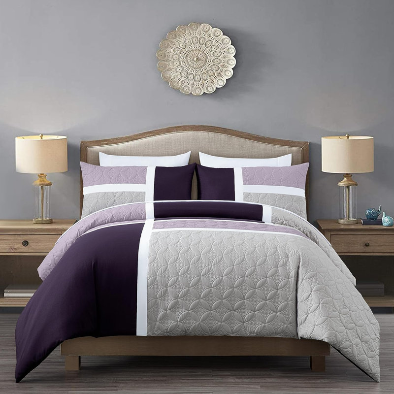 7-Piece Patchwork Bed in a Bag Comforter Set with Sheets, California King Comforter + 6 Additional Pieces