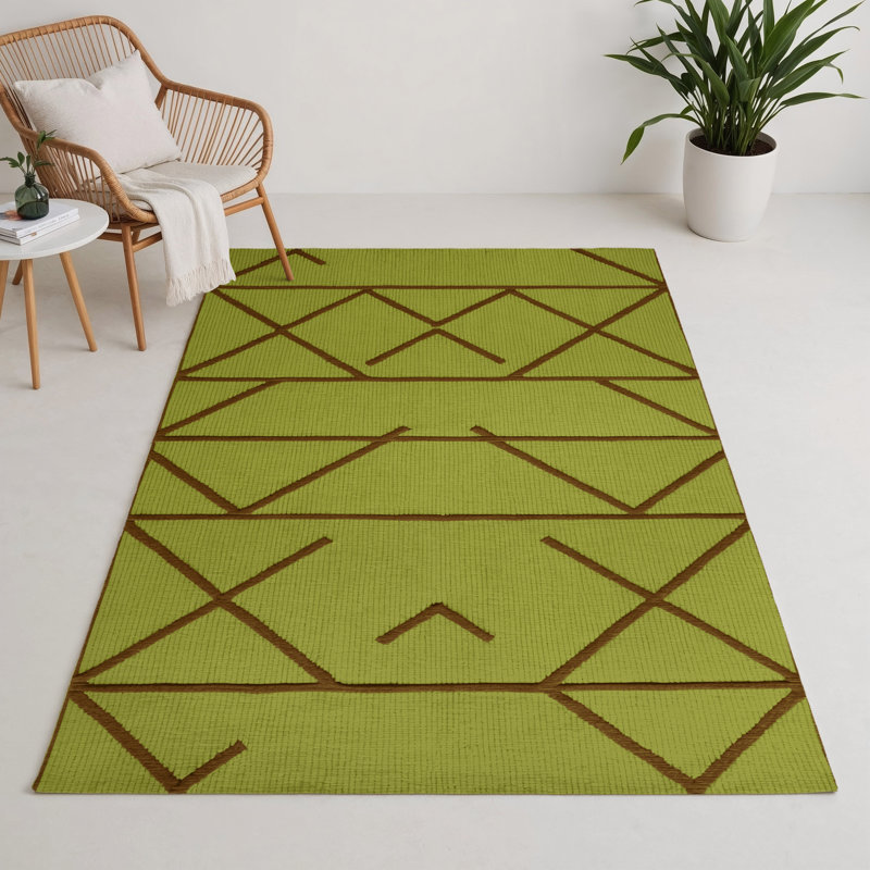 Trellis Green Indoor and Outdoor Area Rug, Rectangle 5' x 7'