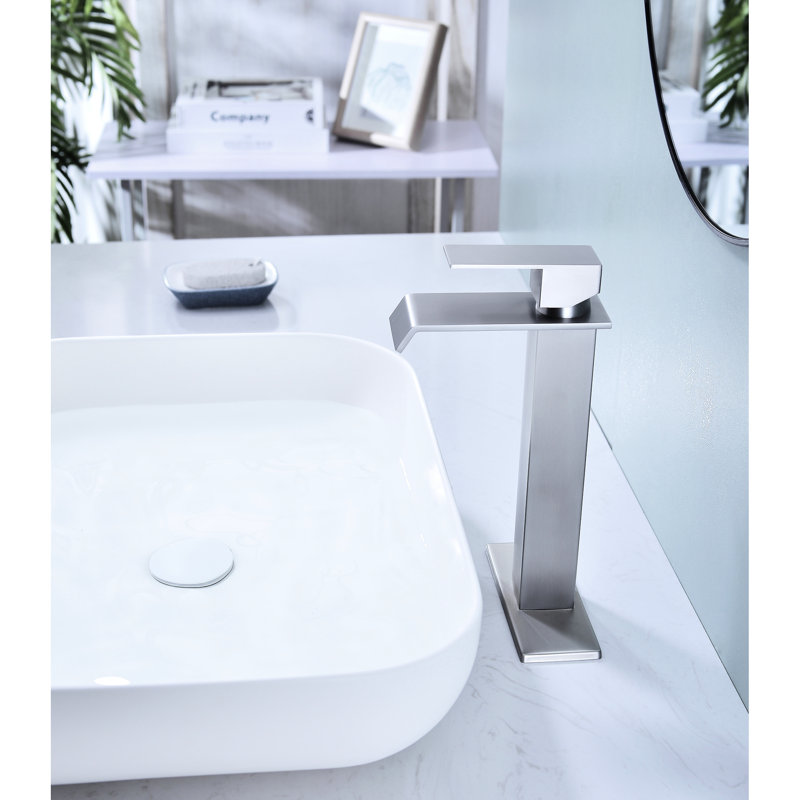 Robinet de salle de bain Waterfall, Nickel brossé