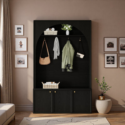 Arbre d'entrée tout-en-un Farmhouse avec tablettes réglables, banc de rangement pour hall d'entrée arqué rétro avec 3 armoires, porte-manteau en bois avec 4 crochets dorés pour vestibule, couloir