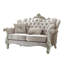 Canapé deux places Chesterfield ivoire de 69 pouces et coussins décoratifs