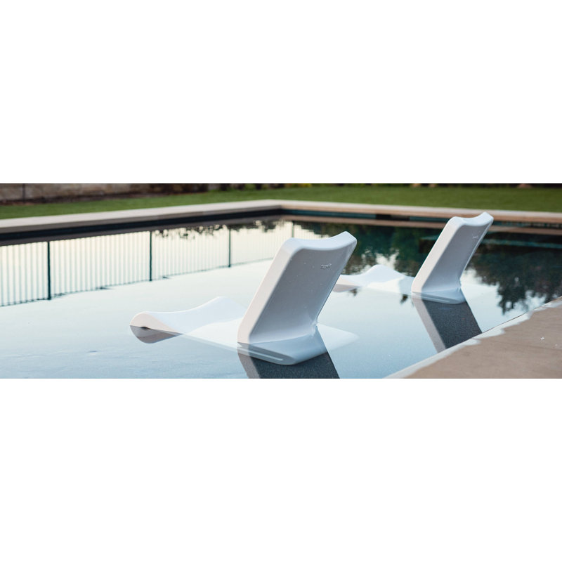 Line Outdoor Lounge Chair, Highcloud White