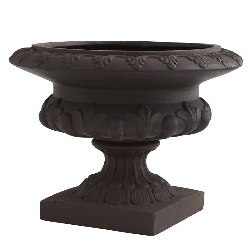 Pequena Urn Planter