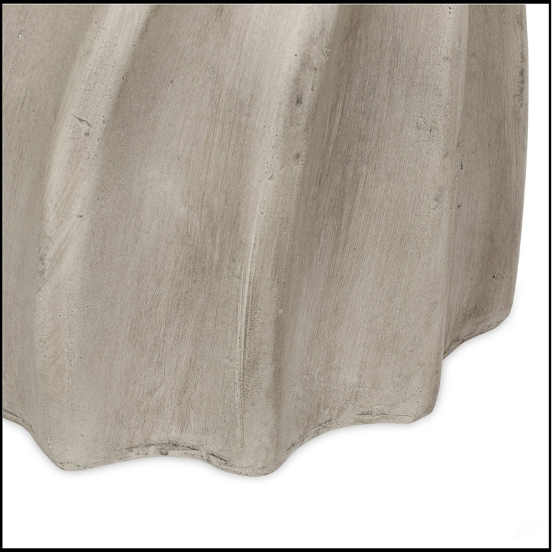 Table d'appoint en béton léger avec dessus en soleil et forme de sablier CANIS, parfaite pour les espaces extérieurs modernes.