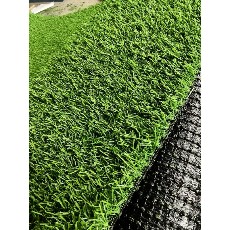 Tapis de gazon synthétique épais de 6 pi x 10 pi avec trous de drainage pour patio et balcon - apparence réaliste, facile à nettoyer, matériau principal aspect paysage de pelouse, entretien,