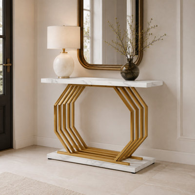 Console dorée à piétement géométrique