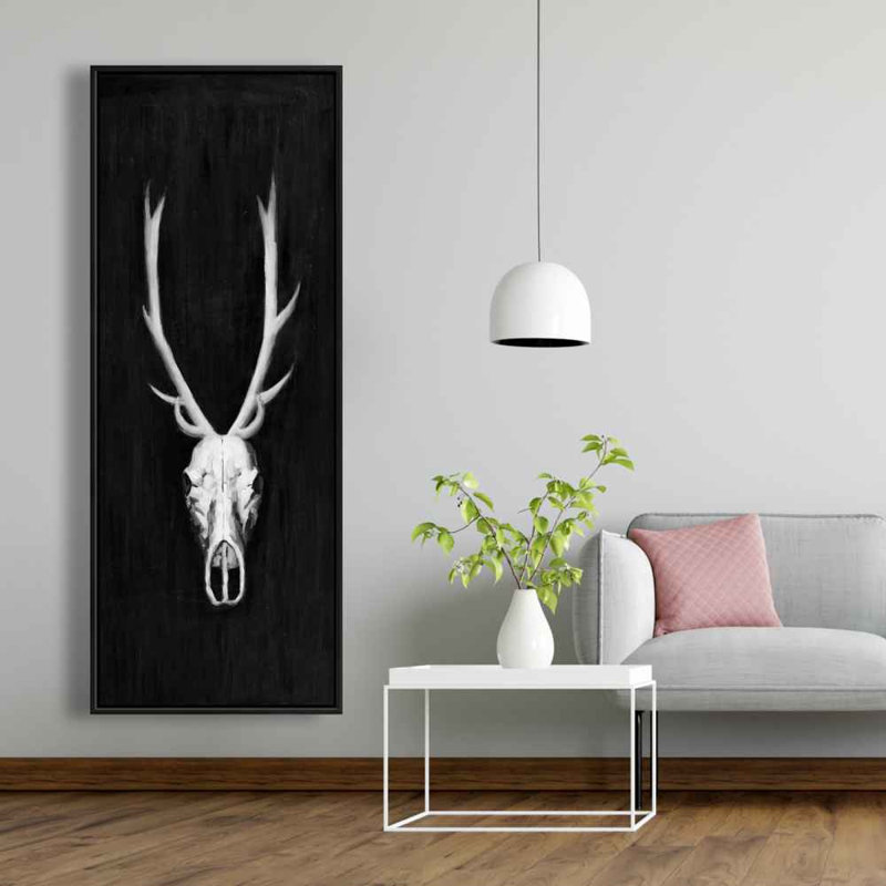 Crâne de cerf sur fond noir - décor de toile monochrome