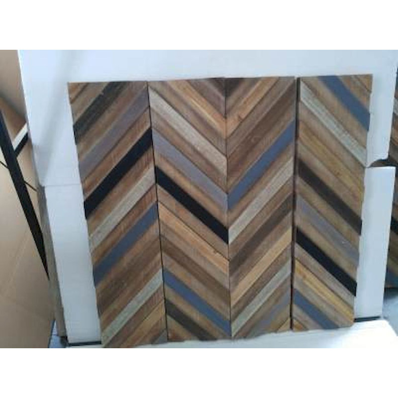 Wall Decor on Metal