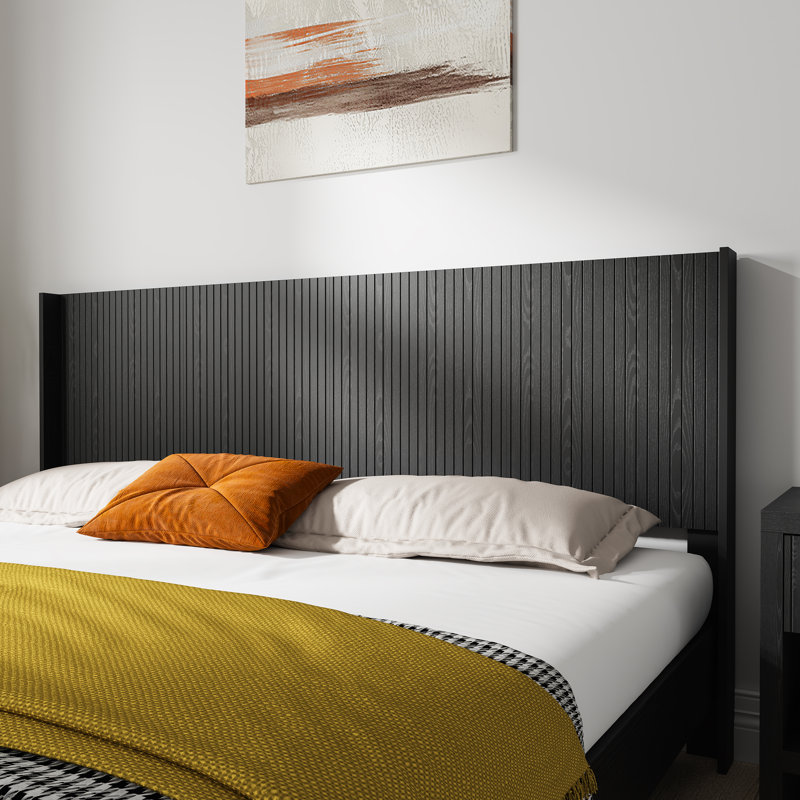 Tête de lit cannelée Harrill, Black Woodgrain, Grand