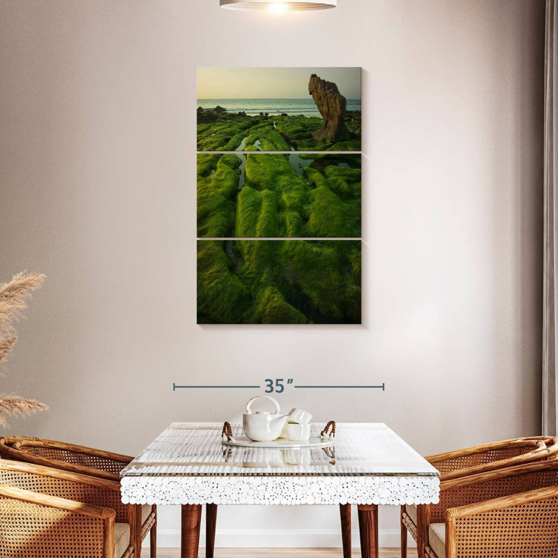 Gillard Mossy Vietnam Gillard, 45" H x 28" W
