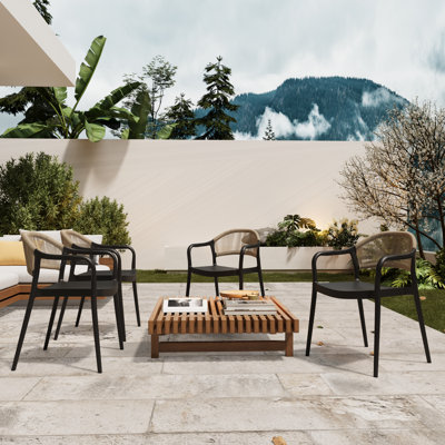 Chaise avec accoudoirs empilables en rotin pour l'intérieur et l'extérieur