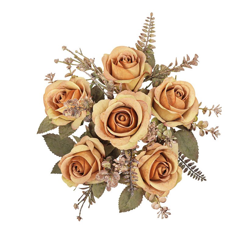 Bouquet de roses artificielles, Tasse à café