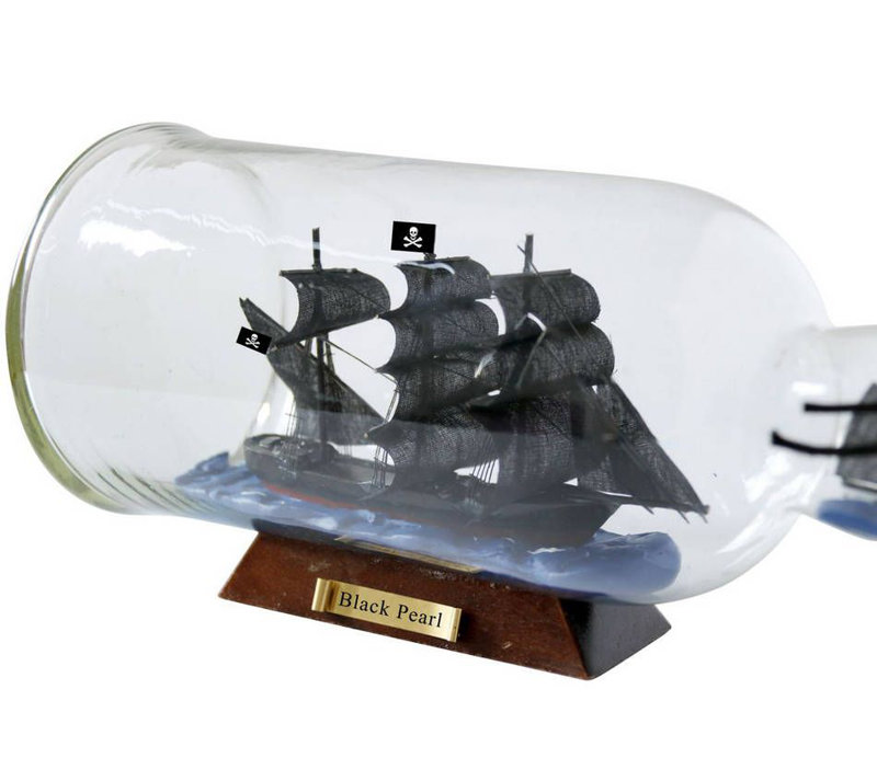 Bouteille de verre à bateau noir Muskego