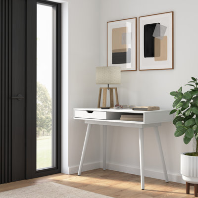 Bureau Katia
