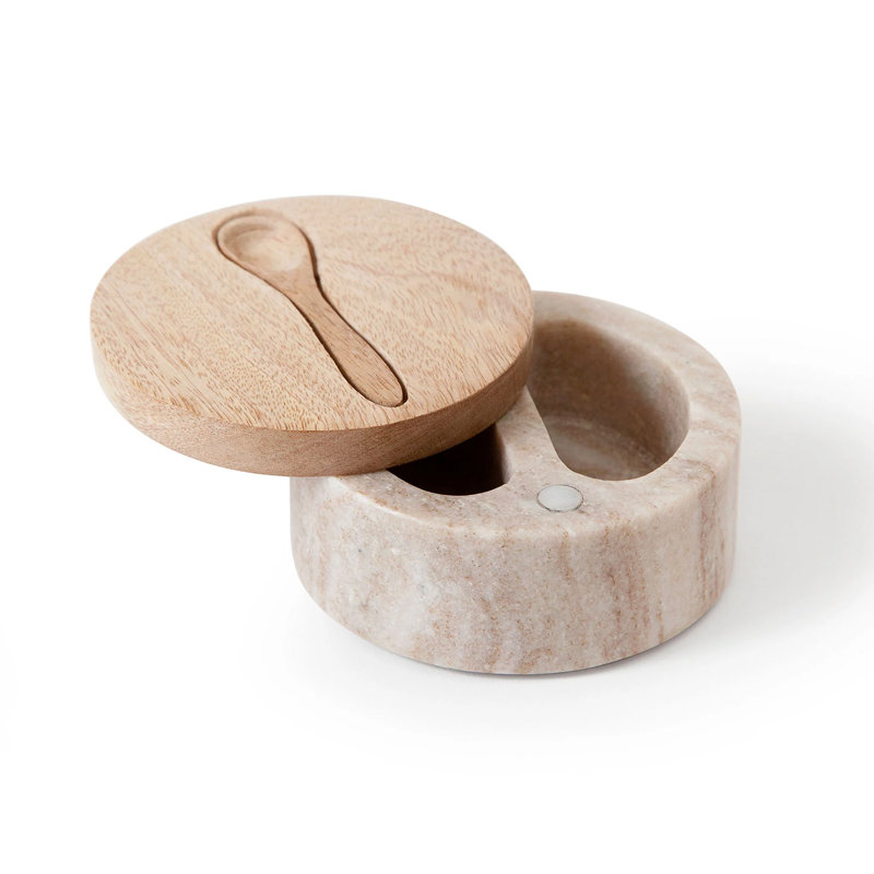 Cave à sel Ben & Jonah 80% marbre, 15% bois de manguier, 5% métal (aimant) avec couvercle en bois et cuillère autonome - base ronde en marbre de 4 po pour comptoir de cuisine