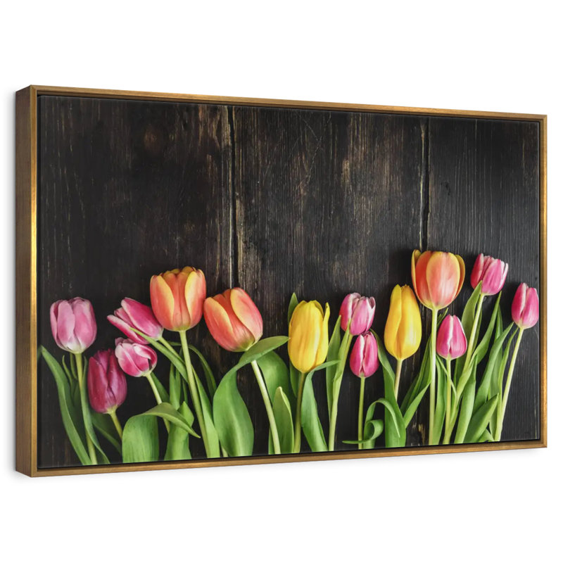 Tulipes sur bois, Cadre flottant doré, 43 po x 29 po