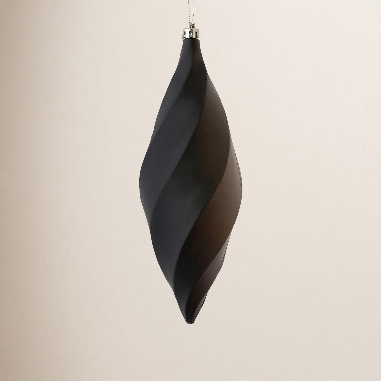 8" Swirl Finial Ornament, Matte Black