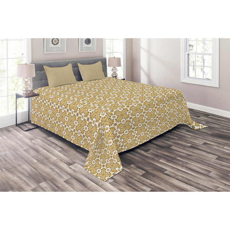 Morrocan Farmhouse / Country Coverlet, Morrocan Yellow Floral, King Bedspread + 2 Shams