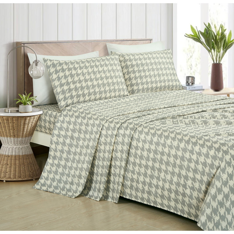 Lodge Geometric Printed Microfiber Sheet Set, Queen Sheet Set with 2 Pillowcases