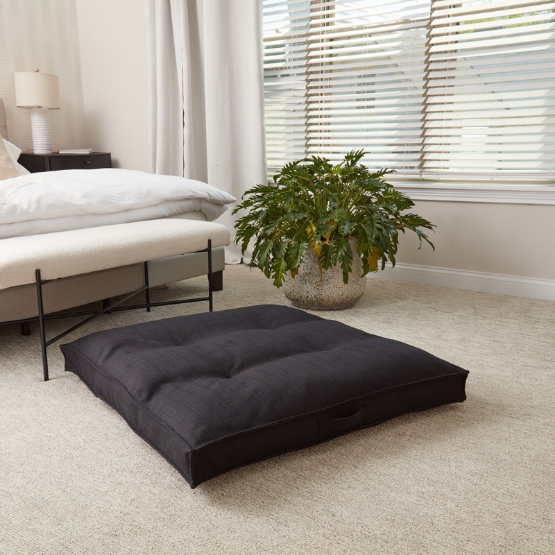  Coussin de sol en polyester, H 6 po x l 40 po, Noir